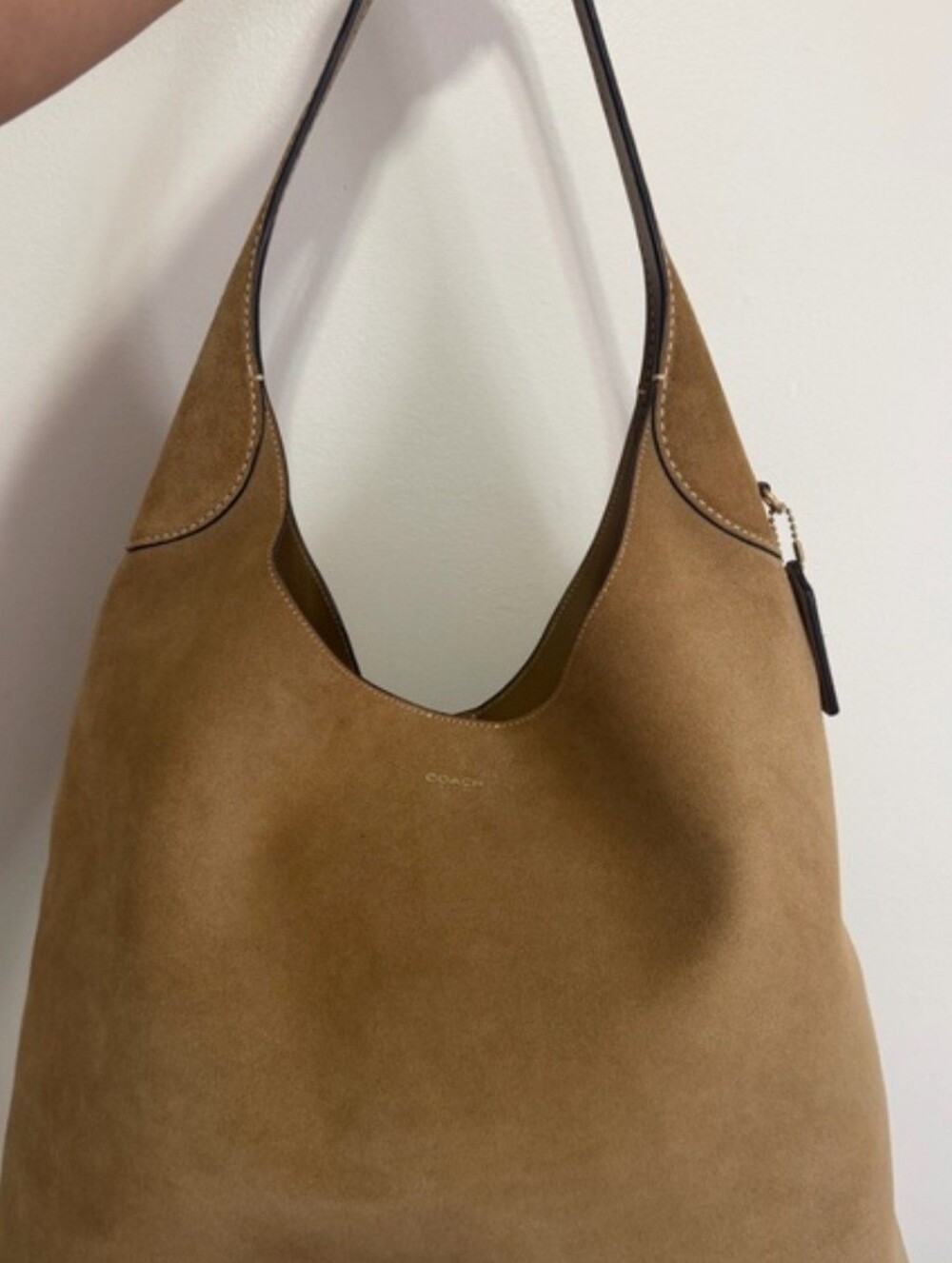 Brooklynn 39 Sand suede Hobo